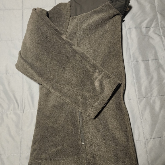 All in Motion - Picture 9 of 15